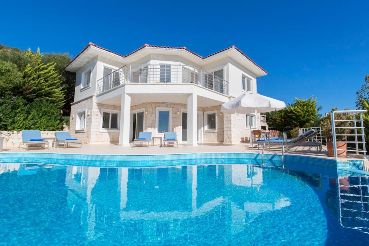 Iskenderun Villa Sleeps 10 With Pool And Air Con Yenikoy  Exterior photo
